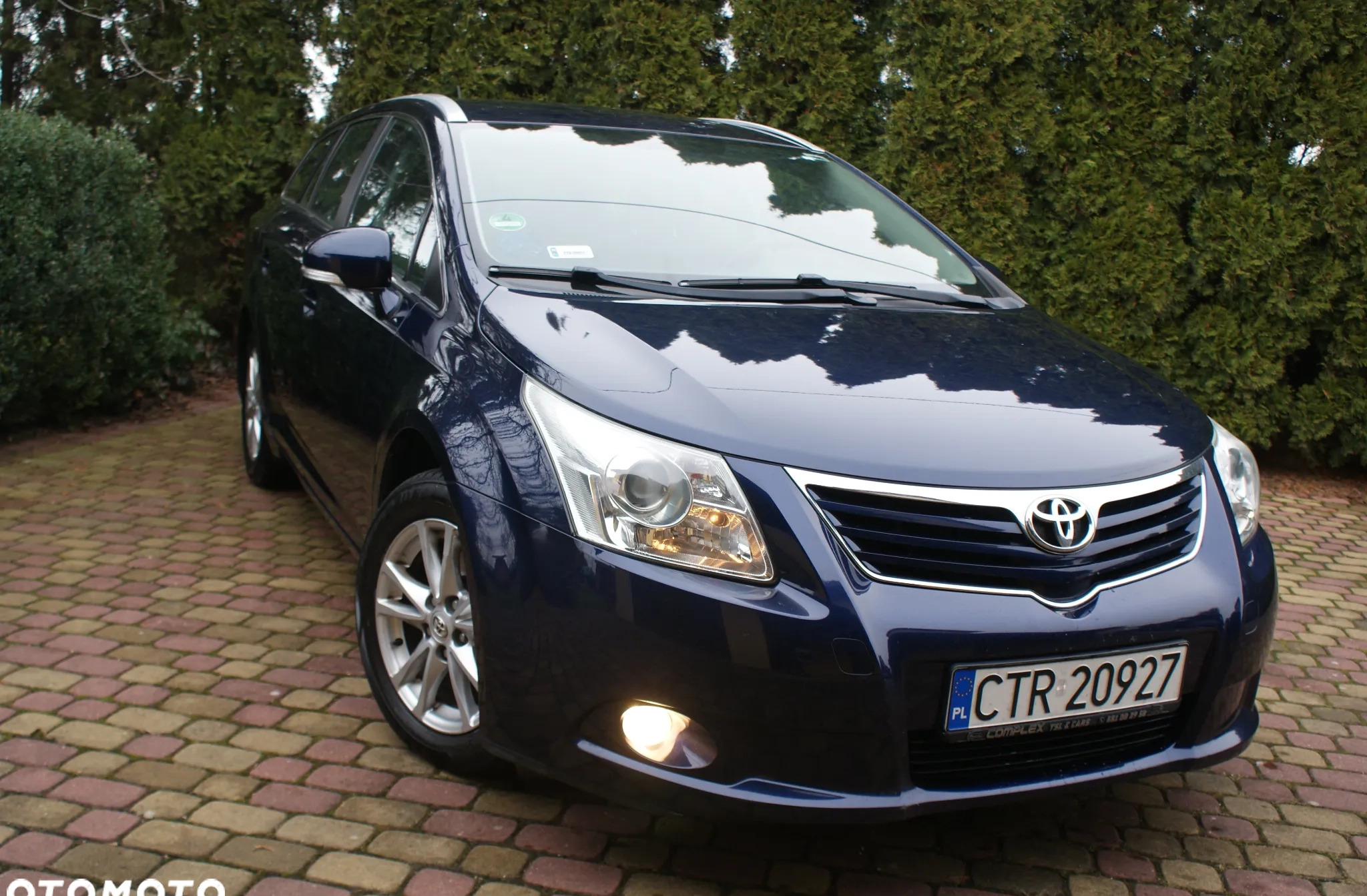 Toyota Avensis cena 29999 przebieg: 256000, rok produkcji 2010 z Drawno małe 529